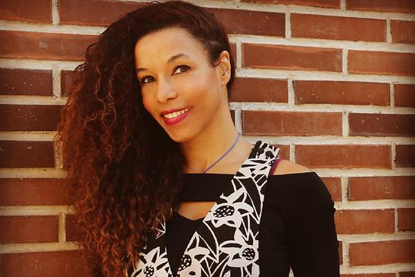 Alejandra Ntutumu: “Si no cuentas la diversidad del mundo en el que vives, estás faltando a la verdad”