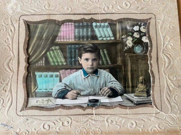Escuela franquista: La escuela de la obediencia, el silencio y la reproducción