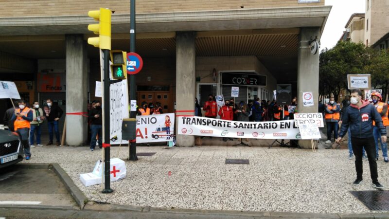 CONCENTRACIÓN DE LAS TRABAJADORAS DE AMBULANCIAS EN HUELGA