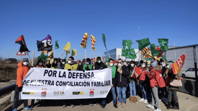 CGT, OSTA y MIT, secundan la huelga en las puertas de Profand-Zaragoza