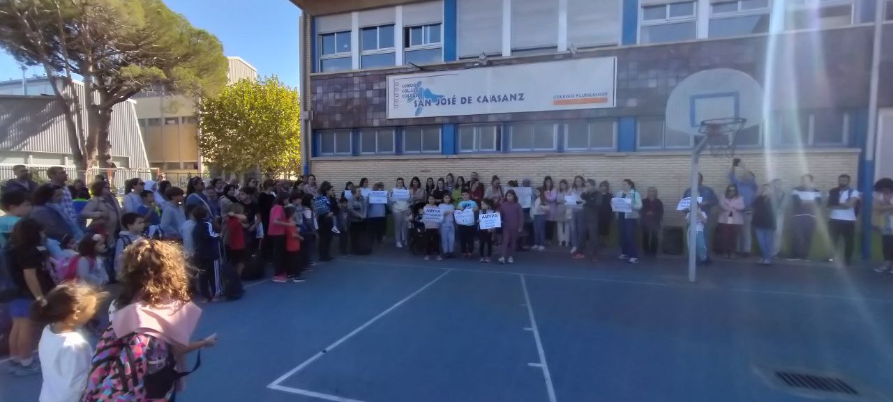 EL AULA DE EDUCACIÓN ESPECIAL DEL CEIP SAN JOSÉ DE CALASANZ DE FRAGA CONTINUA SIN AUXILIAR DE EDUCACIÓN ESPECIAL