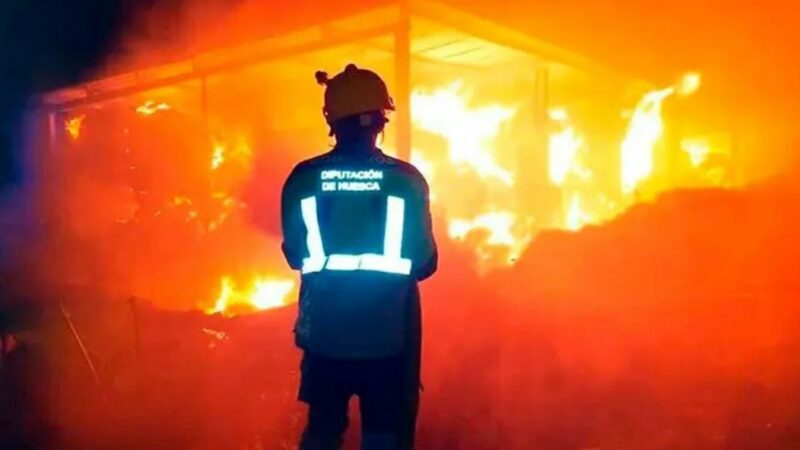 La Diputación de Huesca accede a convocar a sus bomberos para que dejen de serpersonal de segunda