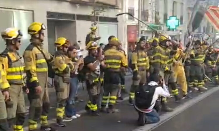 La Ley de Bomberos y Bomberas Forestales sigue “vacía” a un año de su aprobación en Aragón