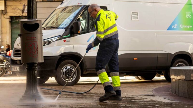 Las y los trabajadores de FCC Limpieza, Recogida y Puntos Limpios de Zaragoza decidirán si van a la huelga en las fiestas del Pilar