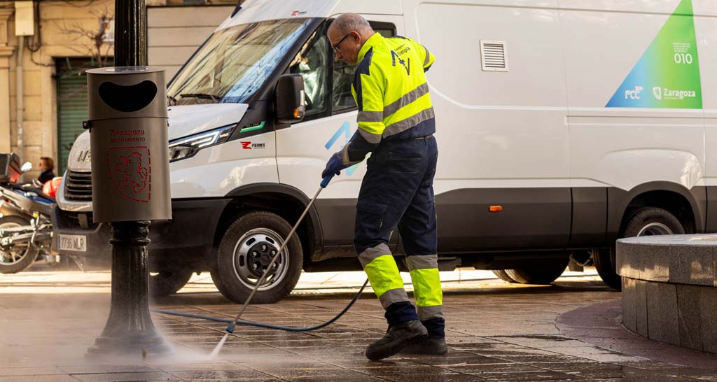 Las y los trabajadores de FCC Limpieza, Recogida y Puntos Limpios de Zaragoza decidirán si van a la huelga en las fiestas del Pilar